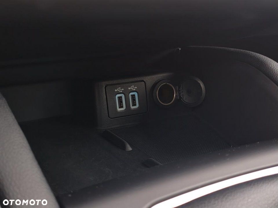 Ford Focus - 32