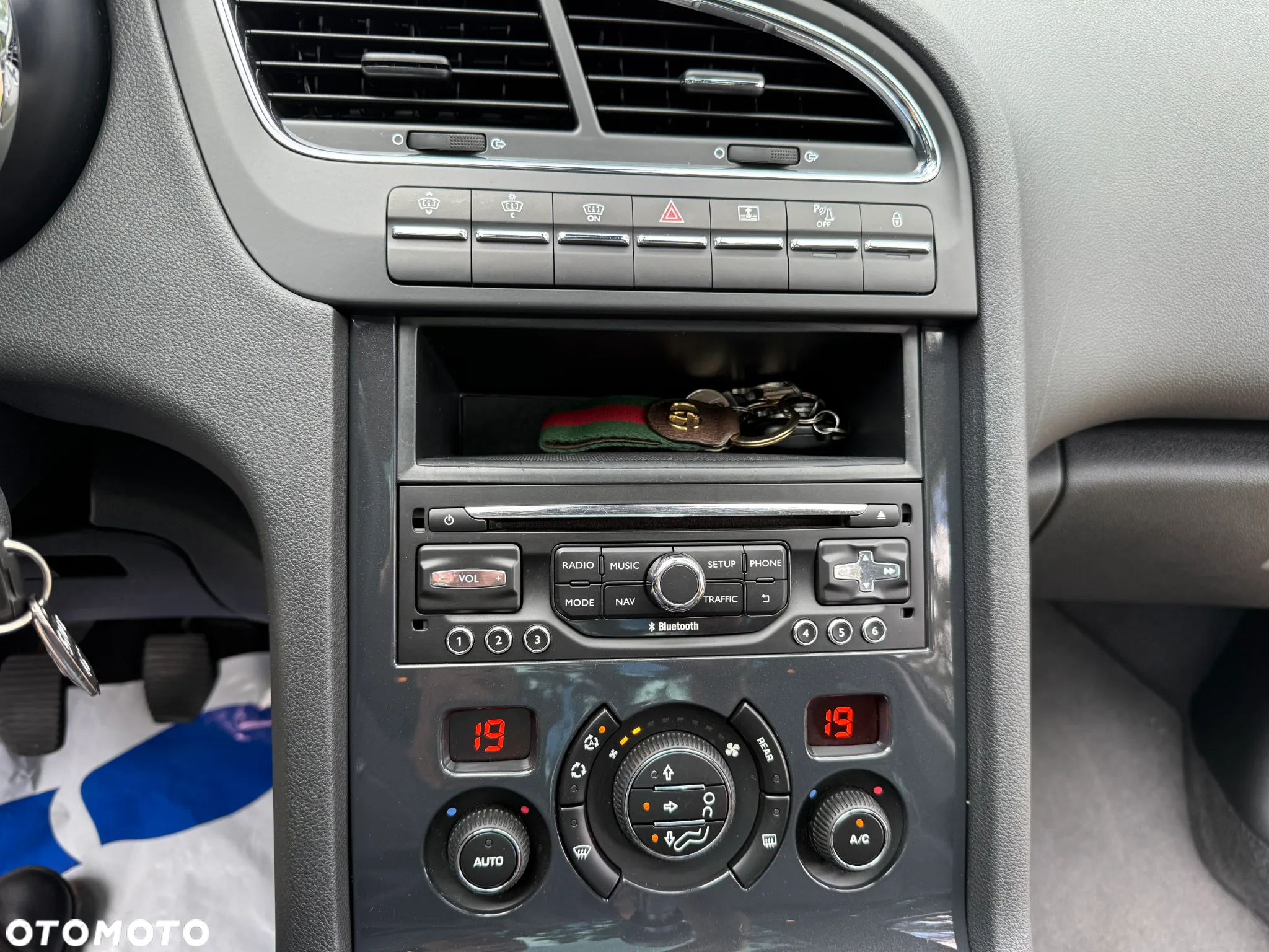 Peugeot 5008 BlueHDI 150 Active Business-Paket - 28