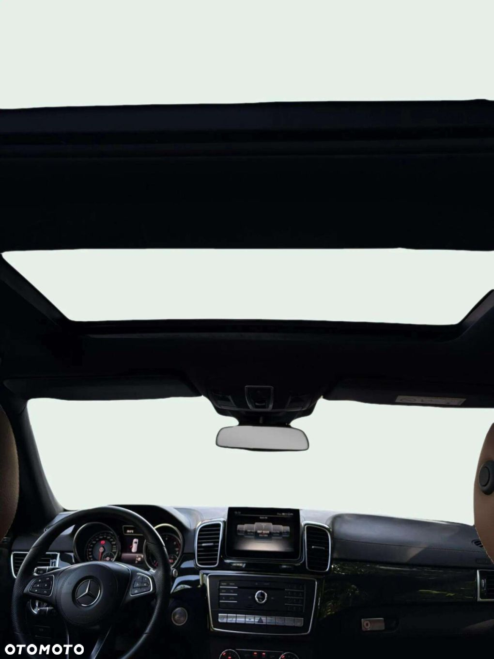 Mercedes-Benz GLS - 17