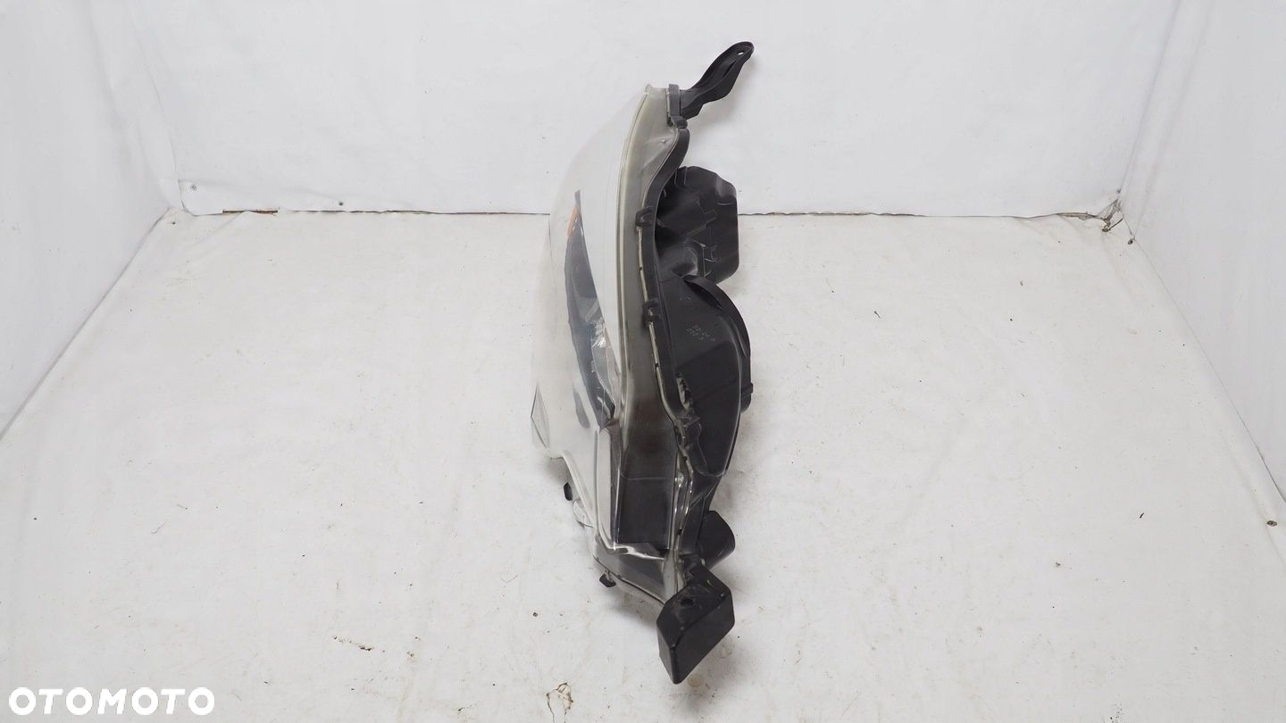 Toyota Corolla E17 USA lampa Led prawa przód 947449-33 - 6
