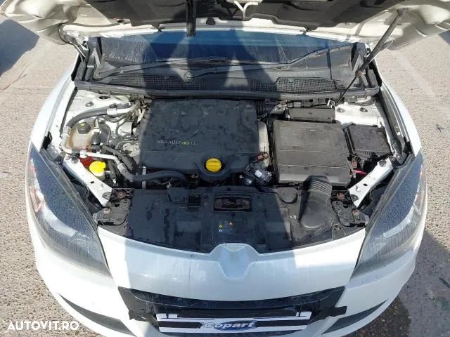 Piese de Renault Megane 3 2011 in 2 usi - 7