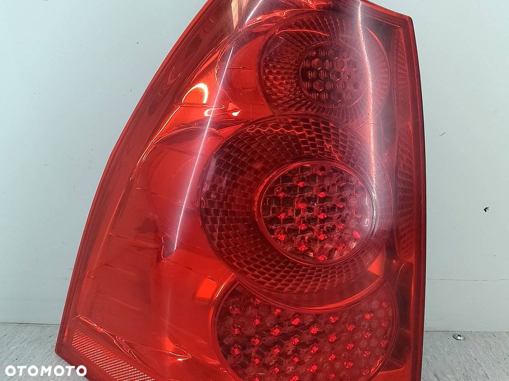 LAMPA TYLNA LEWA PEUGEOT 307 SW 557686A KOMBI - 1