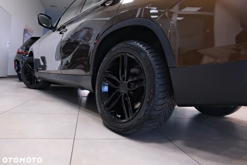 BMW X1 xDrive18d Sport Line - 13