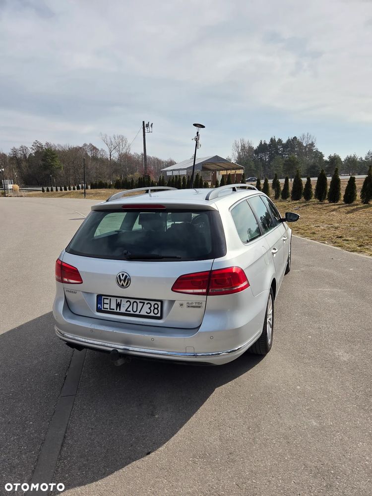 Volkswagen Passat 2.0 TDI Highline DSG - 4