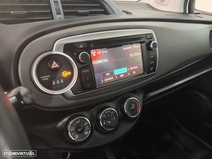 Toyota Yaris 1.4 D-4D Comfort+P.Style - 14