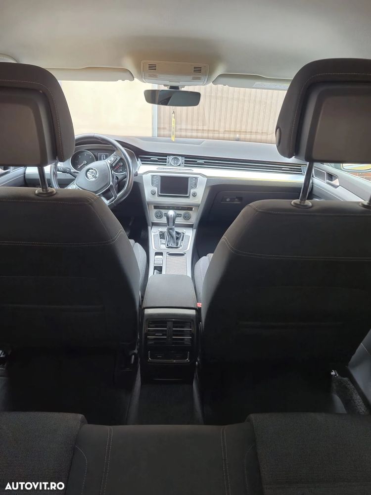 Volkswagen Passat - 6