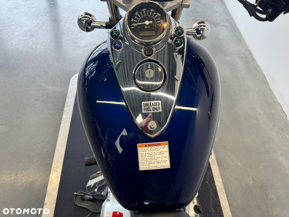 Suzuki Intruder - 28