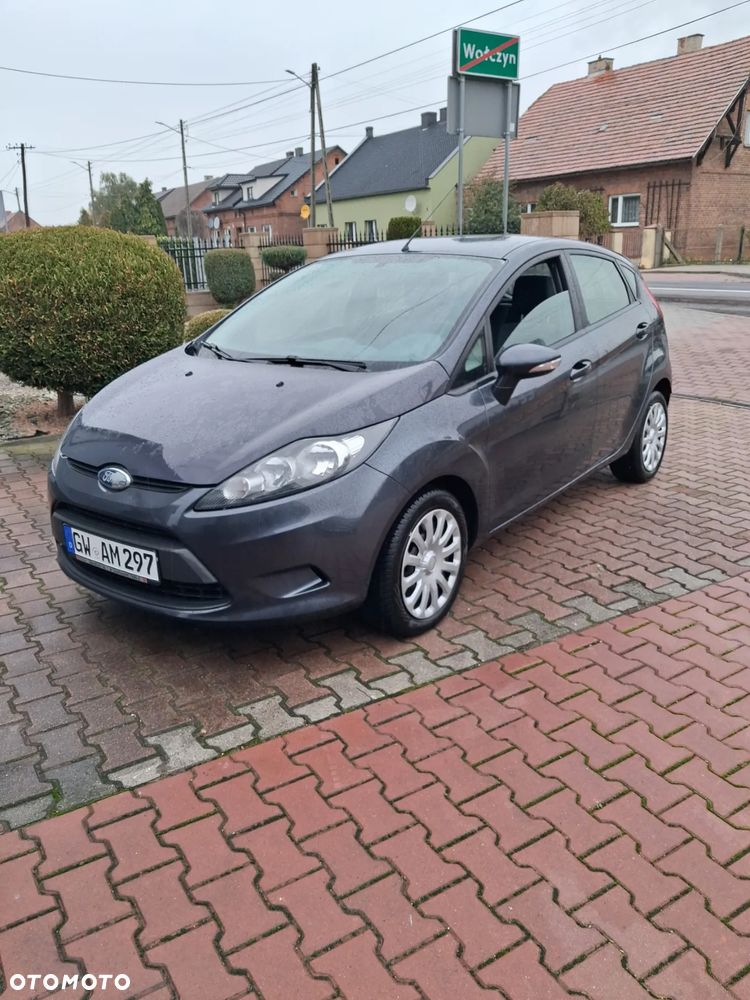 Ford Fiesta - 2