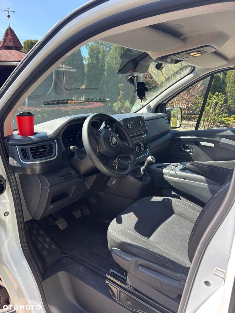 Renault Trafic - 10