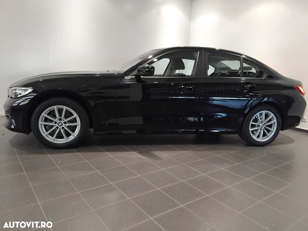 BMW Seria 3 320i xDrive AT - 2
