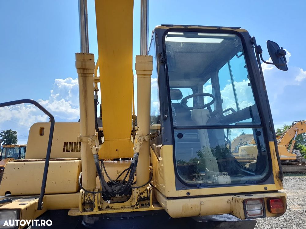 Komatsu PW130-7K - 8
