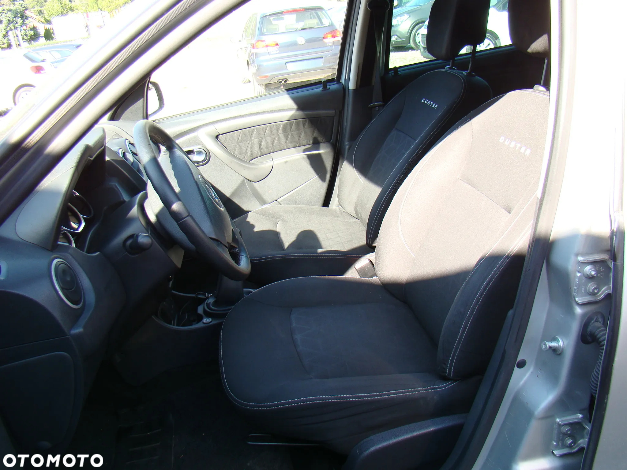 Dacia Duster 1.6 16V 4x2 Essentiel - 6