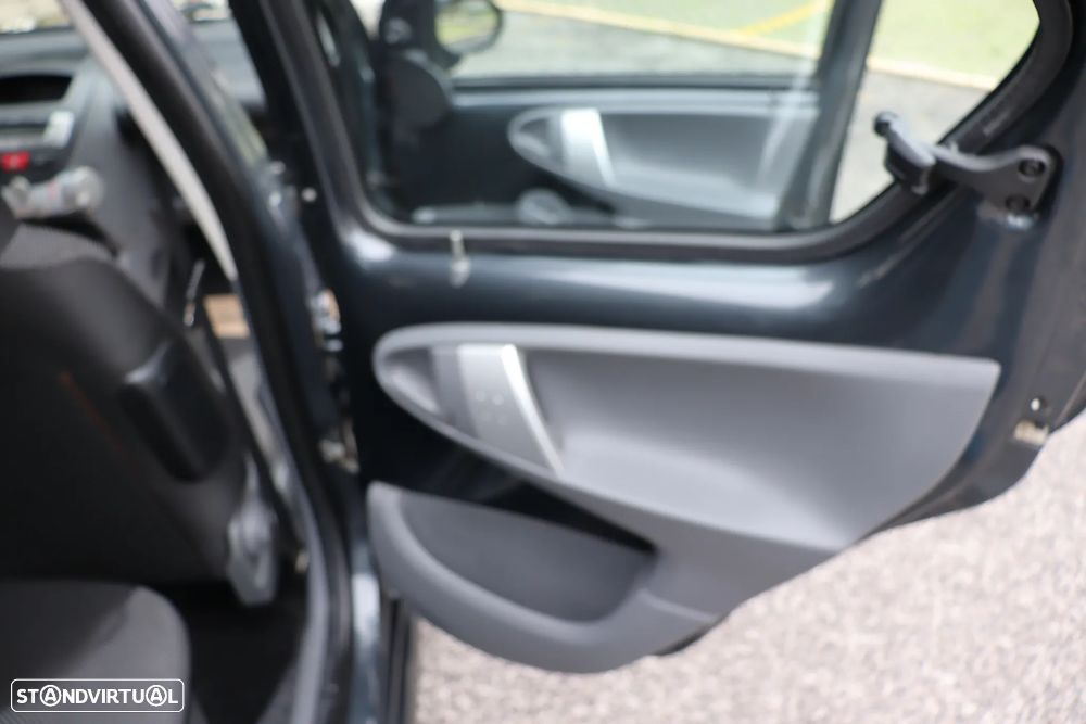 Toyota Aygo 1.0 Power Pack+AC+JLL - 39