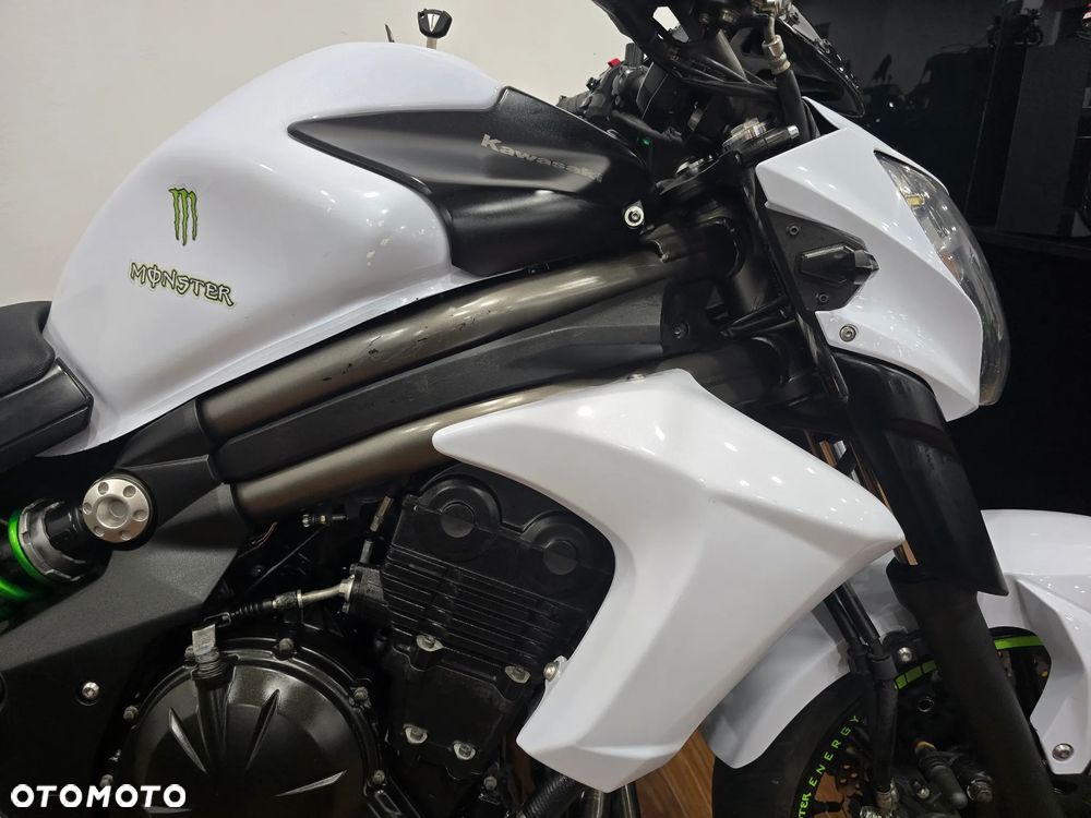 Kawasaki ER - 28