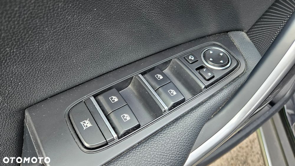 Kia XCeed 1.6 T-GDI Business Line DCT - 12