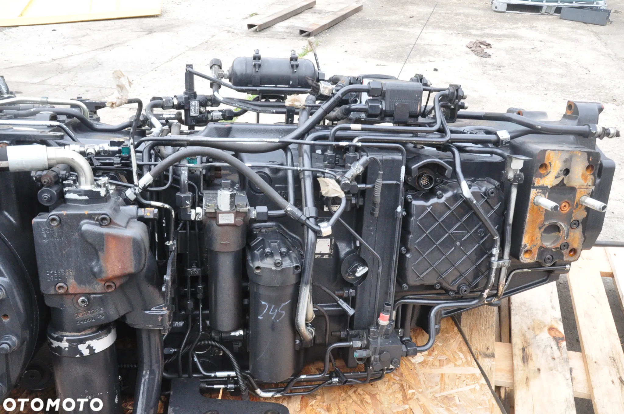 MOST WOM SKRZYNIA BIEGÓW DEUTZ FAHR 6160 - 3