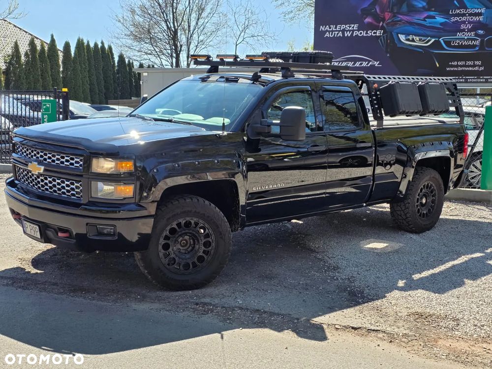 Chevrolet Silverado - 3