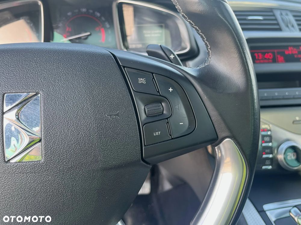 Citroën DS5 e-HDi 110 EGS6 Chic - 14