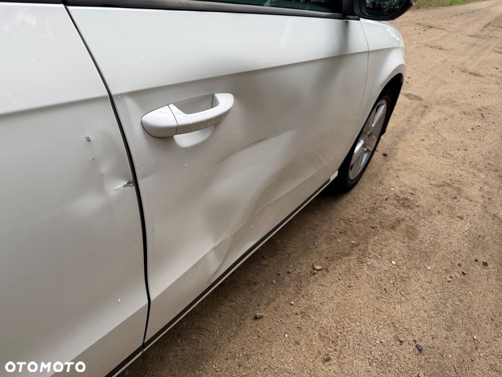 Volkswagen Passat 1.6 TDI Comfortline - 8