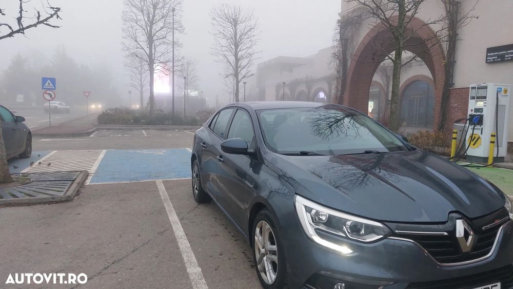 Renault Megane Estate 1.6 SCe Life - 4