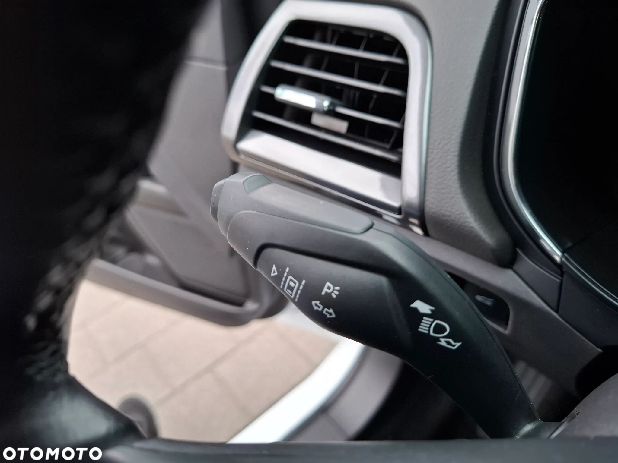 Ford Mondeo 2.0 EcoBlue Titanium - 21