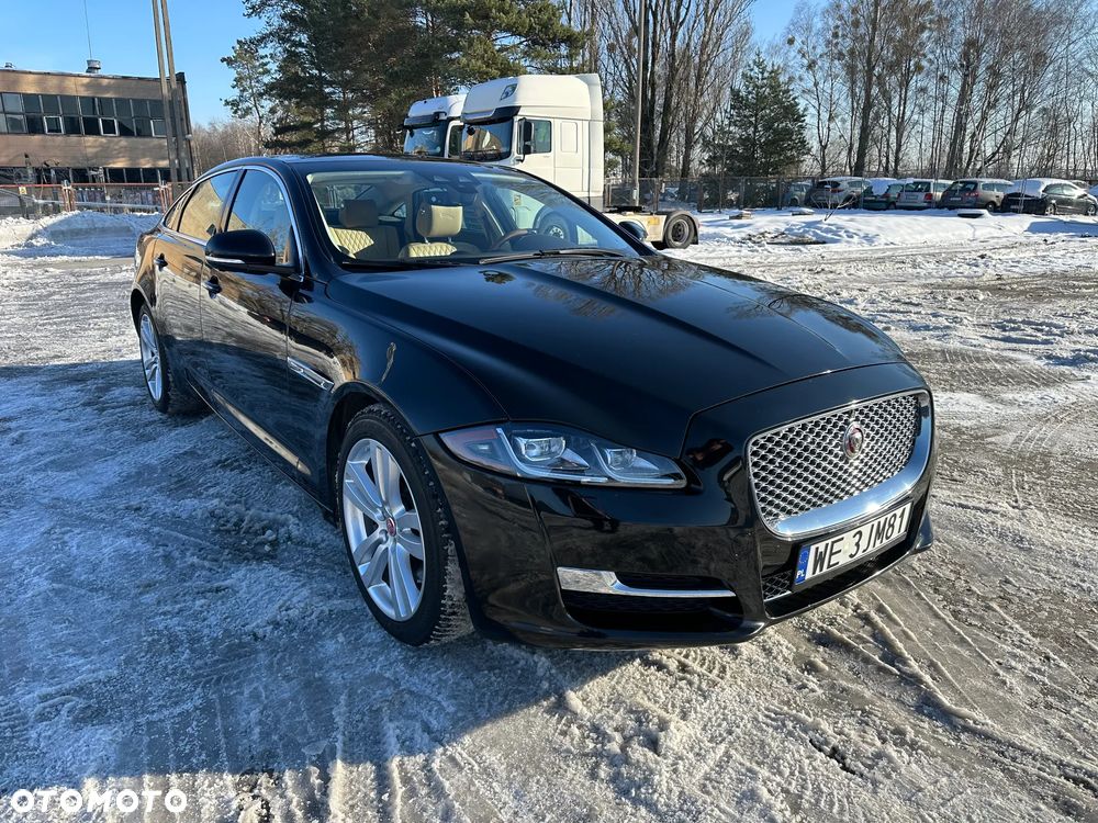 Jaguar XJ 3.0 T LWB AWD Portfolio - 2