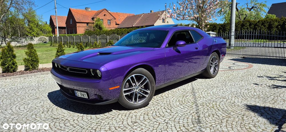 Dodge Challenger - 4