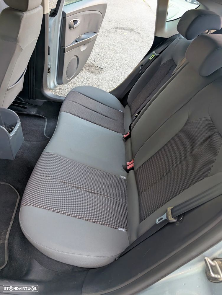 SEAT Leon 1.9 TDi Eco Style - 10