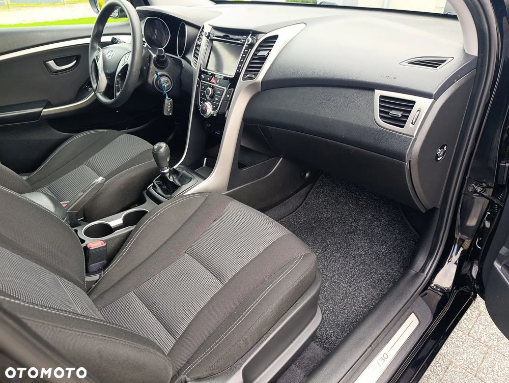 Hyundai i30 1.4 Base - 9
