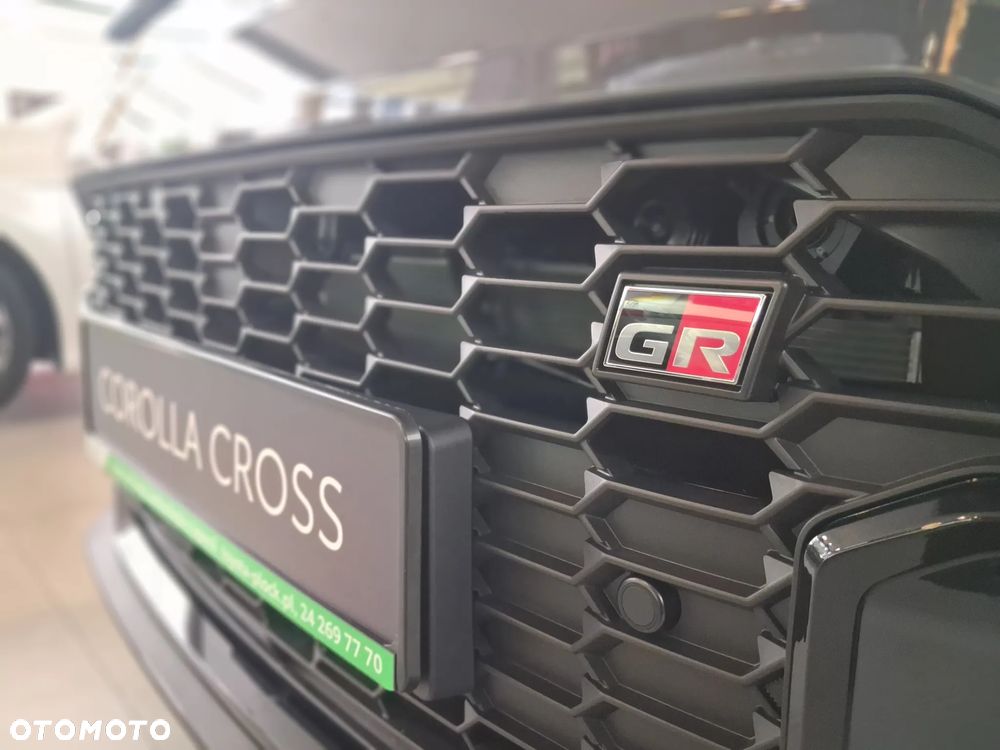 Toyota Corolla Cross 2.0 Hybrid GR Sport - 12