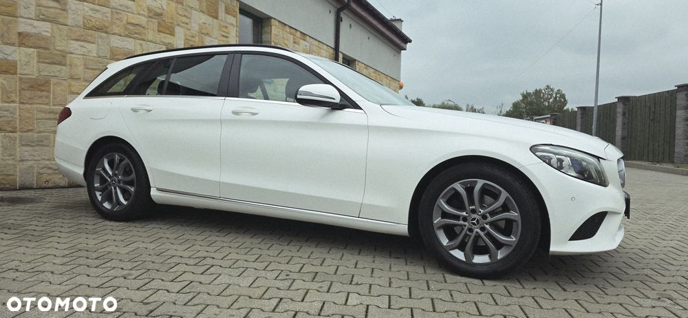 Mercedes-Benz Klasa C 200 d 9G-TRONIC - 28