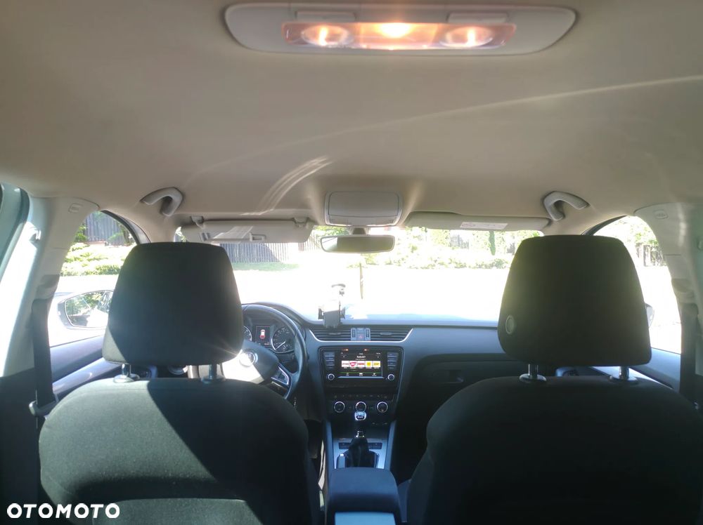 Skoda Octavia 1.6 TDI 4x4 Ambition - 13