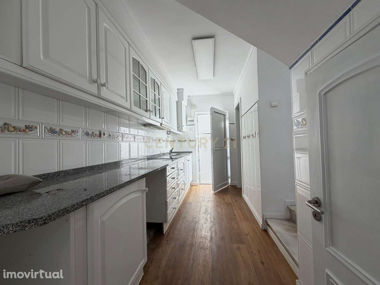 Moradia T2 no Feijó (Bairro Bento Gonçalves)  + Anexo T1 - Grande imagem: 3/22