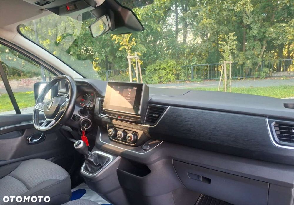 Renault Trafic - 19