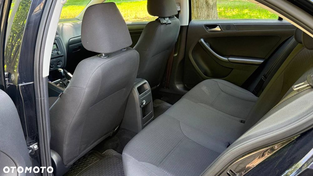 Volkswagen Jetta 2.0 Base - 10