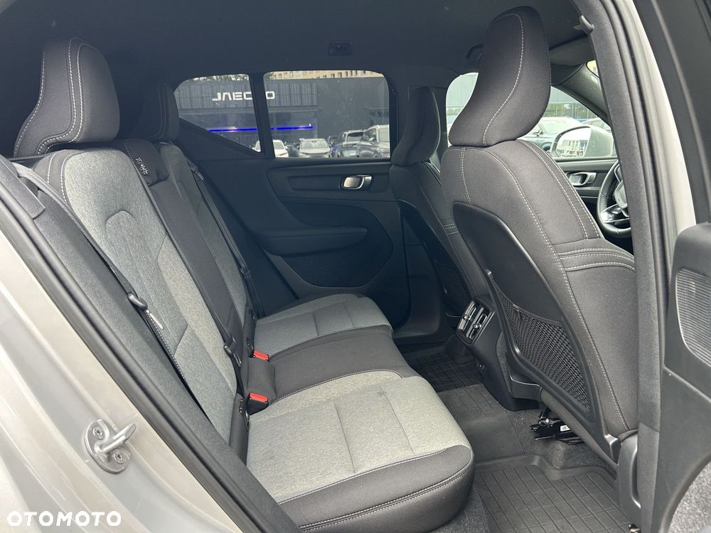 Volvo XC 40 - 19