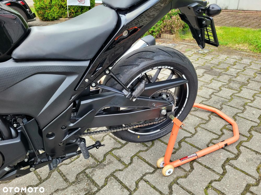 Honda CB - 23