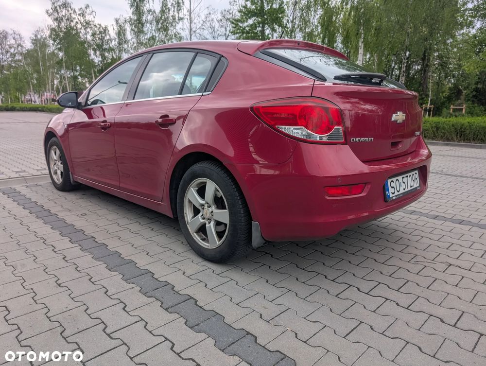 Chevrolet Cruze 1.8 LTZ - 9