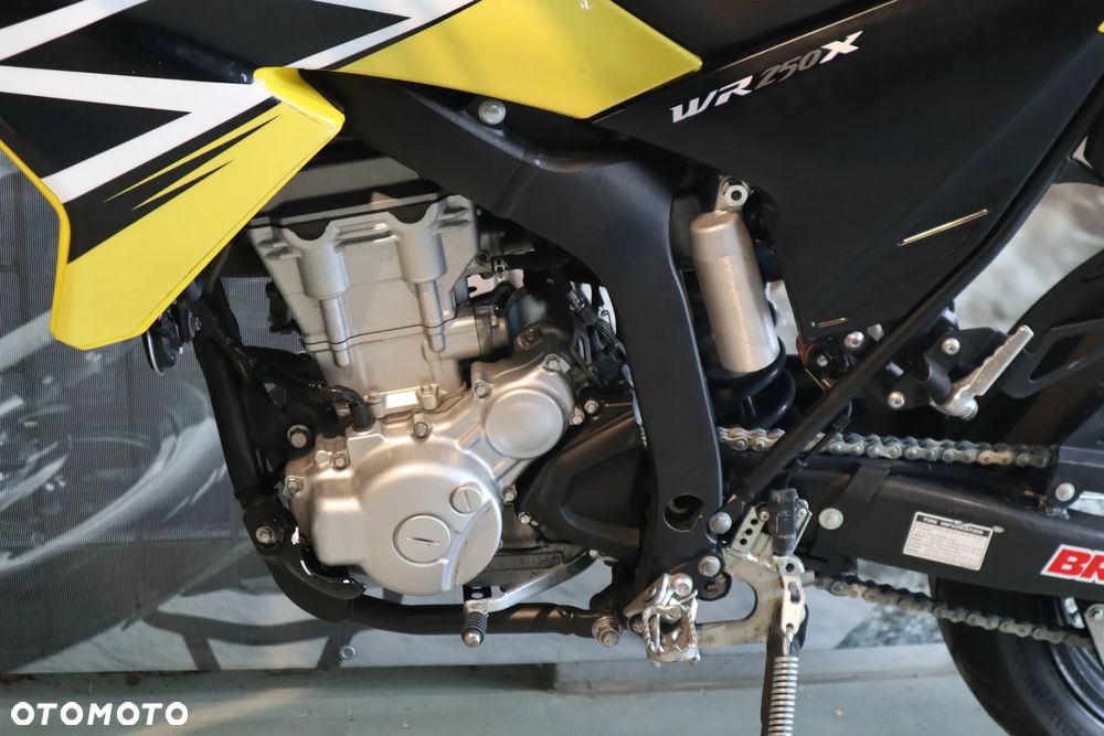 Yamaha WR - 6