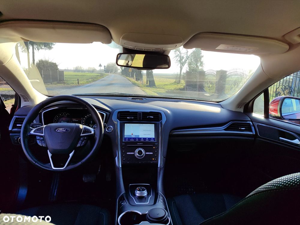 Ford Mondeo 2.0 EcoBlue Titanium - 11