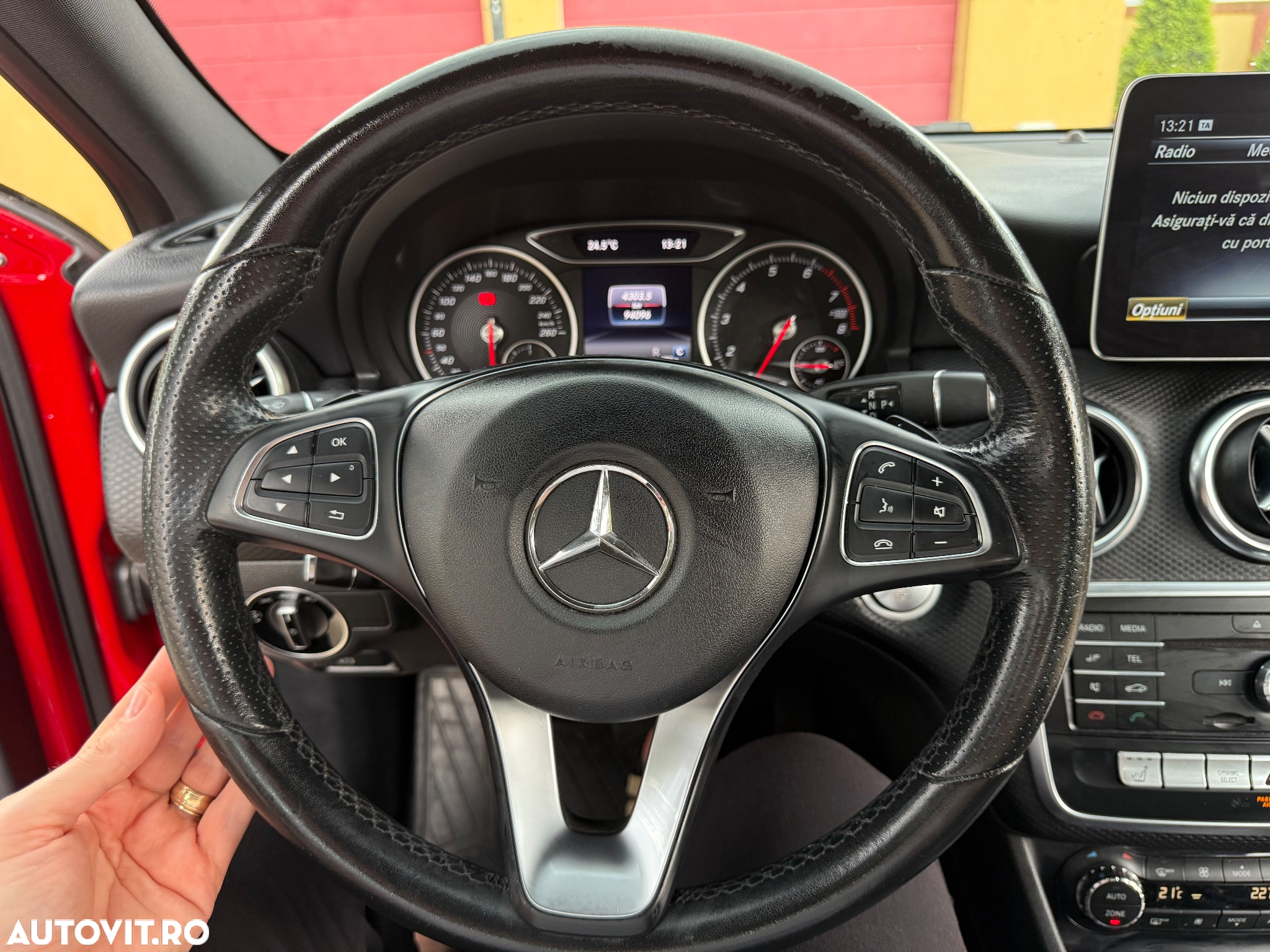 Mercedes-Benz A 180 7G-DCT AMG Line - 8