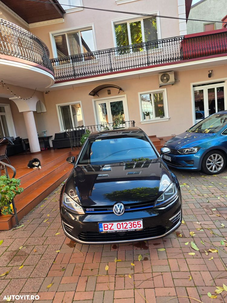 Volkswagen Golf - 3