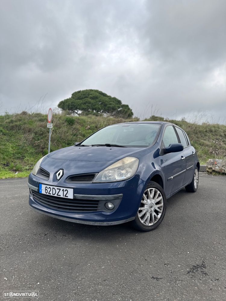 Renault Clio 1.2 16V Dynamique S - 1