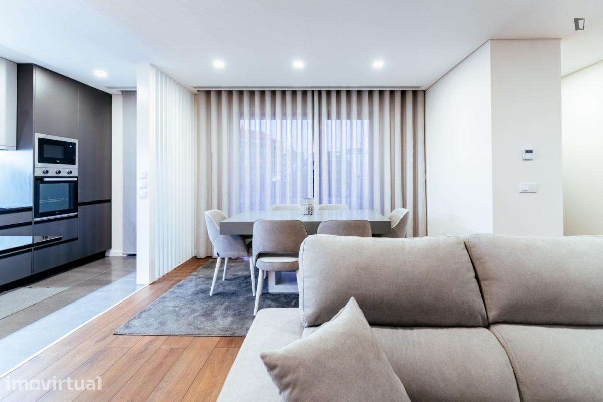 Casa com 2 quartos - localizado em Braga - Grande imagem: 5/16