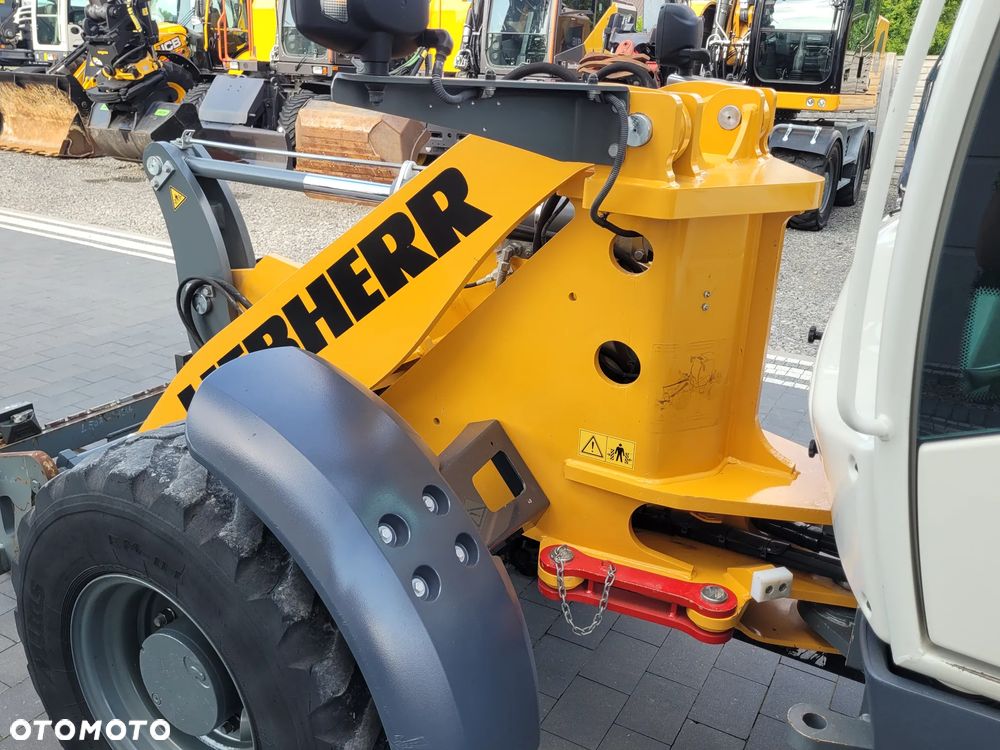 Liebherr L 506C / łyżka otwierana + widły / 1300h / model 2019 / - 13