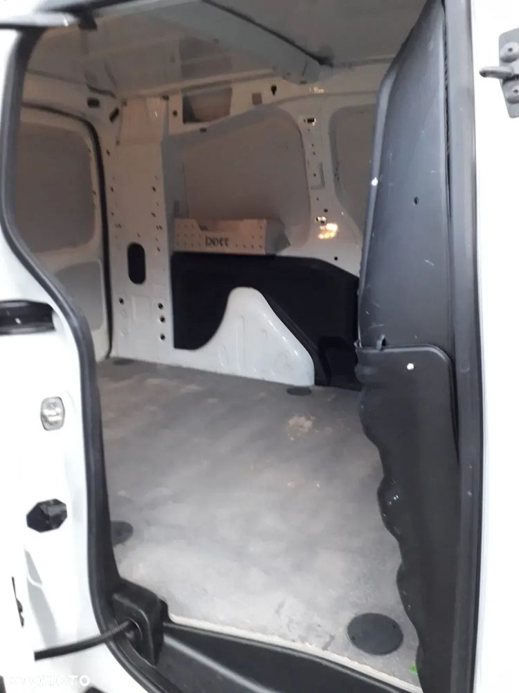 Peugeot Partner - 10