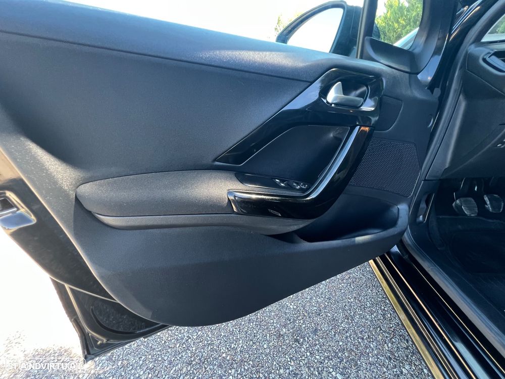 Peugeot 208 1.6 BlueHDi Active - 12