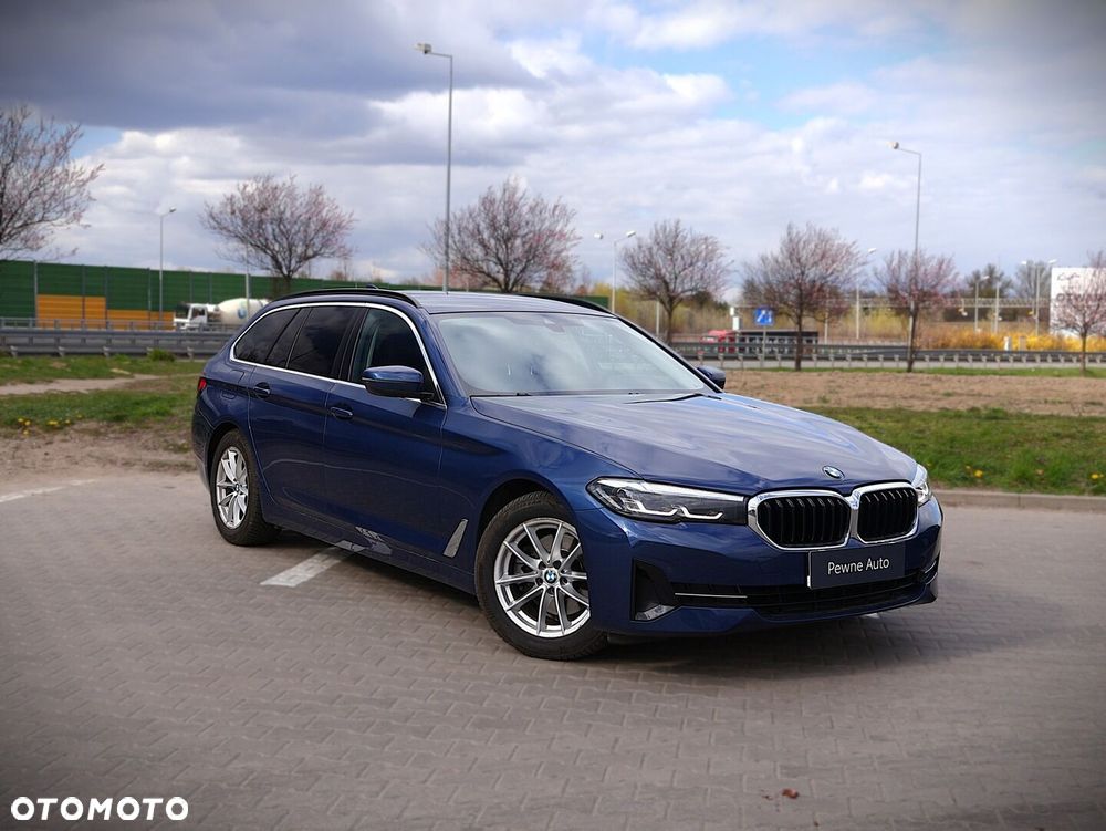 BMW Seria 5 520d xDrive mHEV - 12
