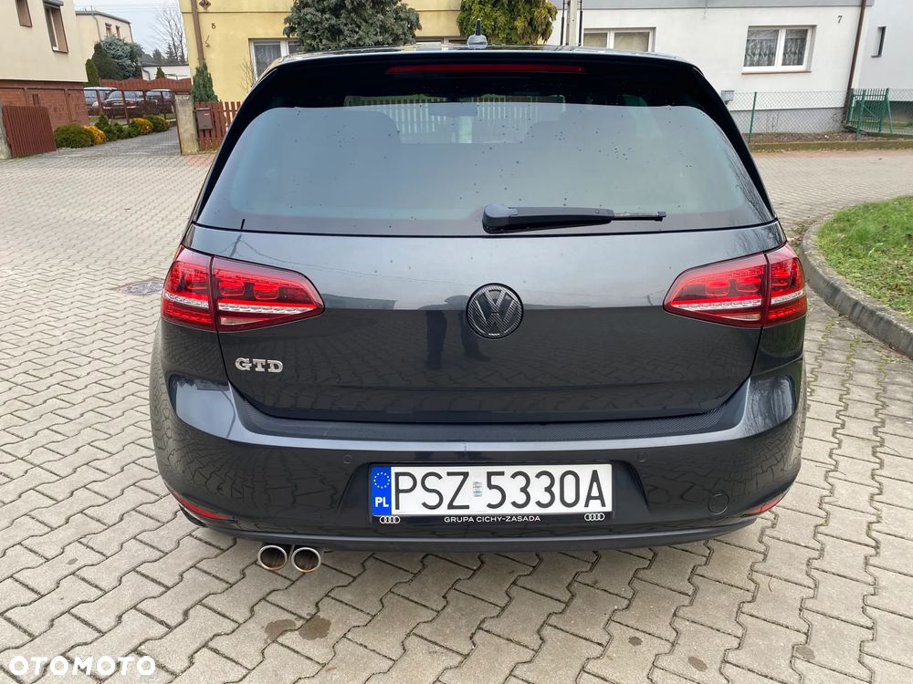 Volkswagen Golf 2.0 TDI BMT GTD DSG - 6