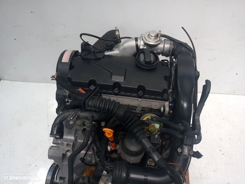 MOTOR VOLKSWAGEN PASSAT AVF - 2